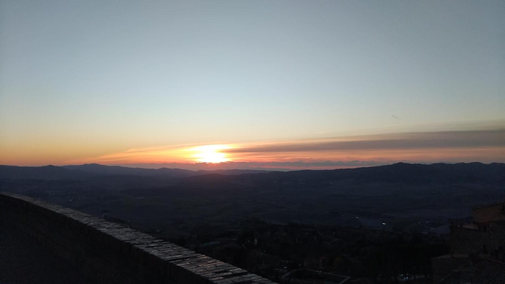 Appartamento Il Mandorlo Nel Centro Di Volterra Exteriör bild